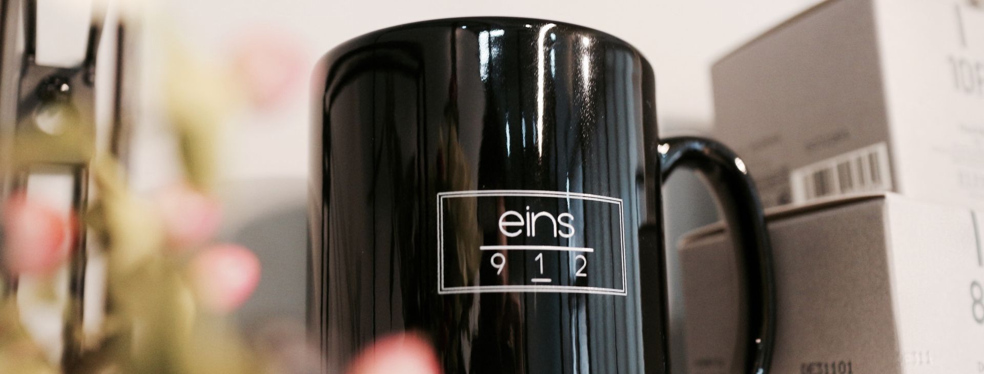 eins（アインス）